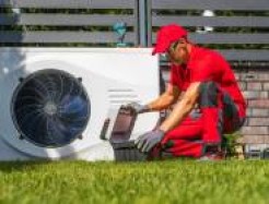 Wärmepumpe wird installiert 
